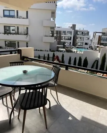 1st Class, Pool View, Apartment, Апартаменты *