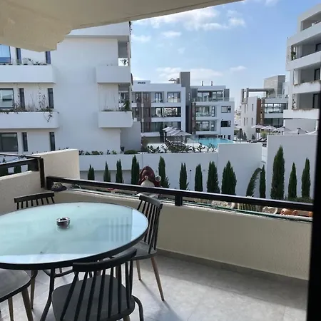 1st Class, Pool View, Apartment, Apartament *